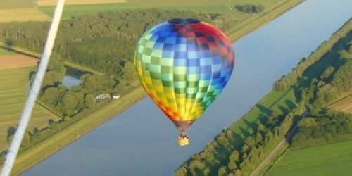 cropped-foto-ballon-vanuit-de-lucht